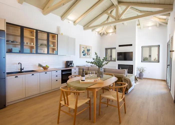 Vv Luxury Kathisma Beach