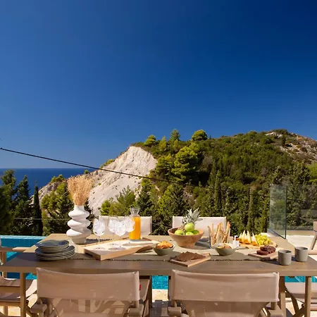 Vv Luxury * Kathisma Beach